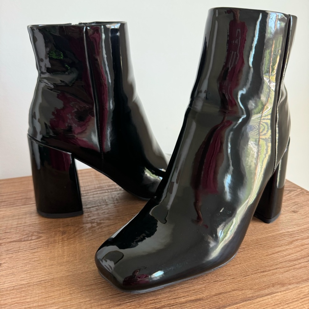 Madden Girl - Women's Black Patent While Ankle Boot size 8